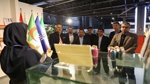 بازدید هیئت تجار و صنعت‌گران مالزی از خانه نوآوری و فناوری ایران 